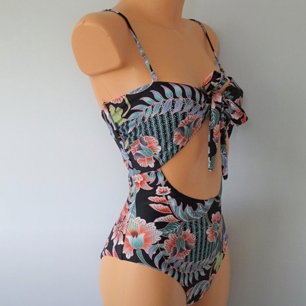 🆕🌿ALL BLOOMS SWIMSUIT🌿 - Picture 4 of 10